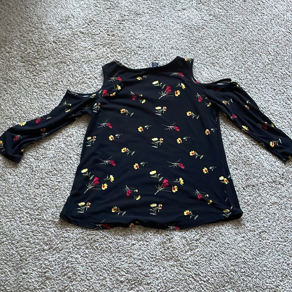 Dressy flower print shirt - Picture 6 of 6